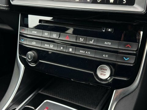 Jaguar XE 2.0D Portfolio Saloon Red #82