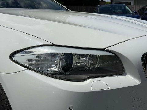 BMW 5 Series Se White #16