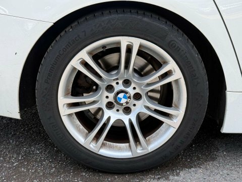 BMW 5 Series Se White #37