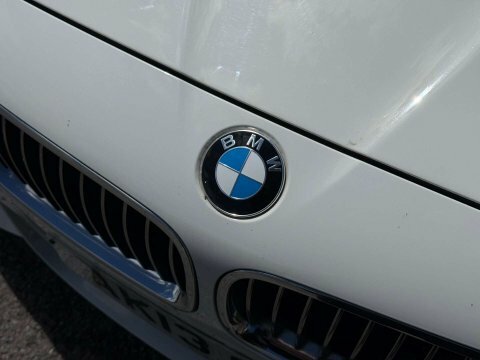 BMW 5 Series Se White #18