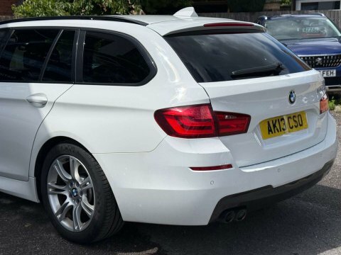 BMW 5 Series Se White #27