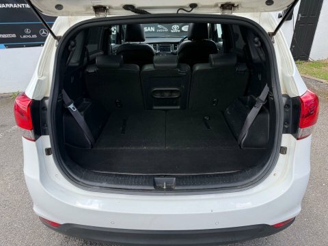Kia Carens Mpv Silver #52