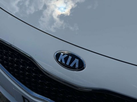 Kia Carens Mpv Silver #18