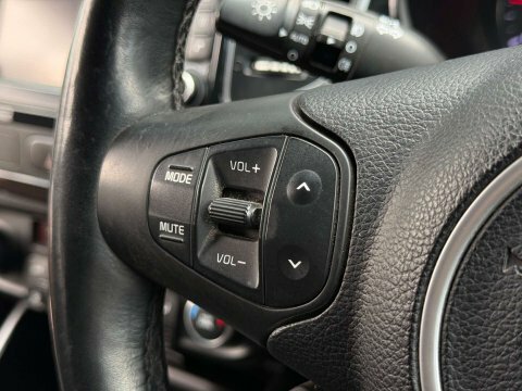Kia Carens Mpv Silver #89