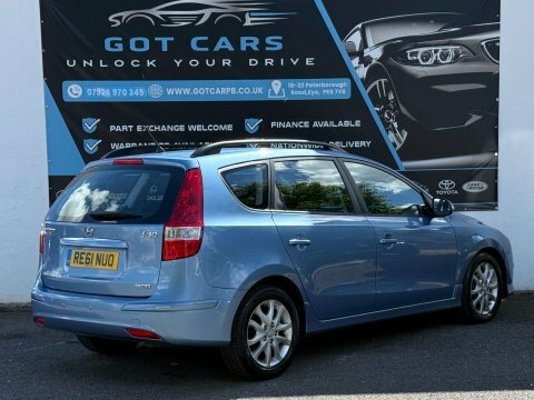 Hyundai I30 1.6 Crdi Comfort Blue #2