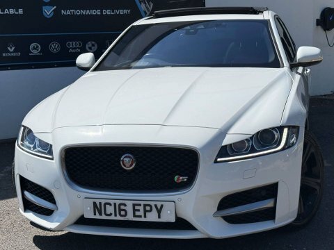 Jaguar XF 2.0D R-sport Saloon White #5