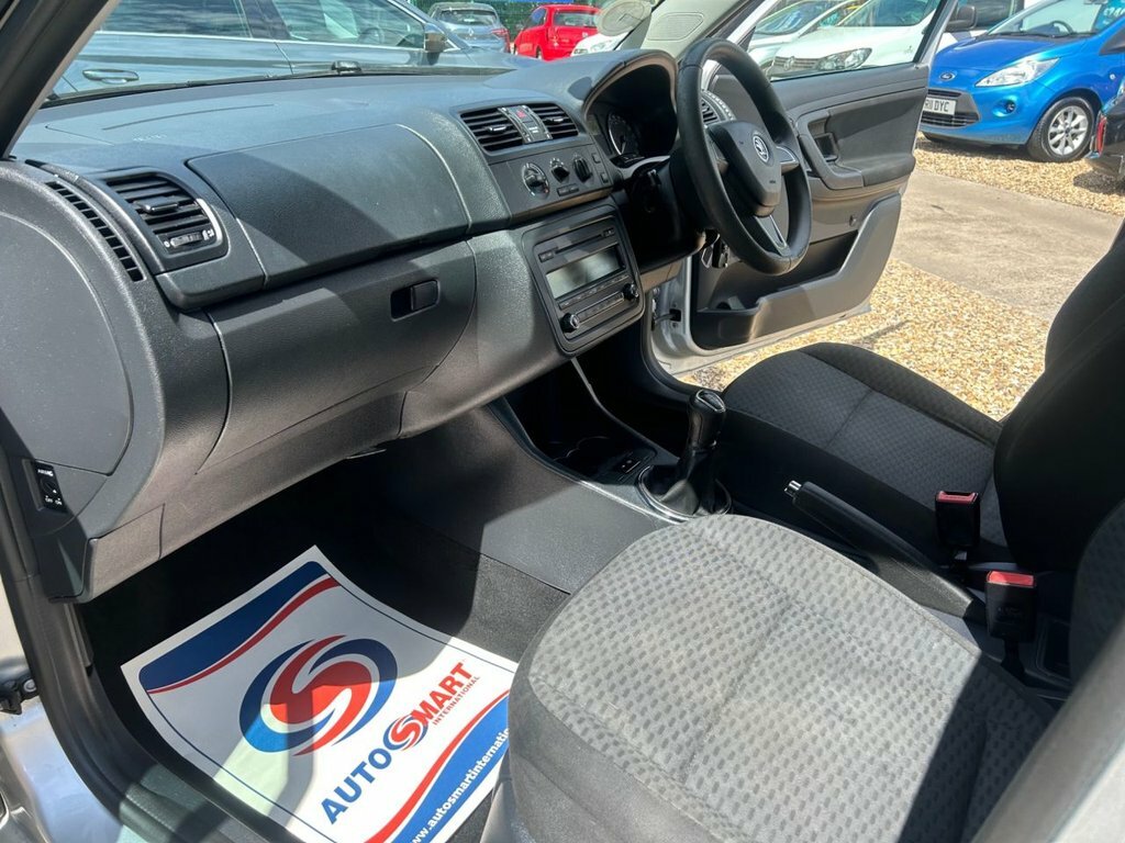Skoda Fabia 1.0 Se Mpi 74 Bhp Blue #10