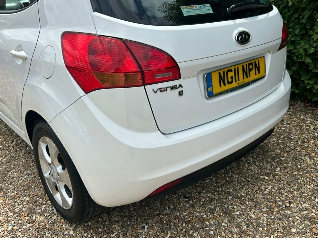 Kia Venga 1.4 Crdi Ecodynamics 2 Euro 5 Ss Silver #33