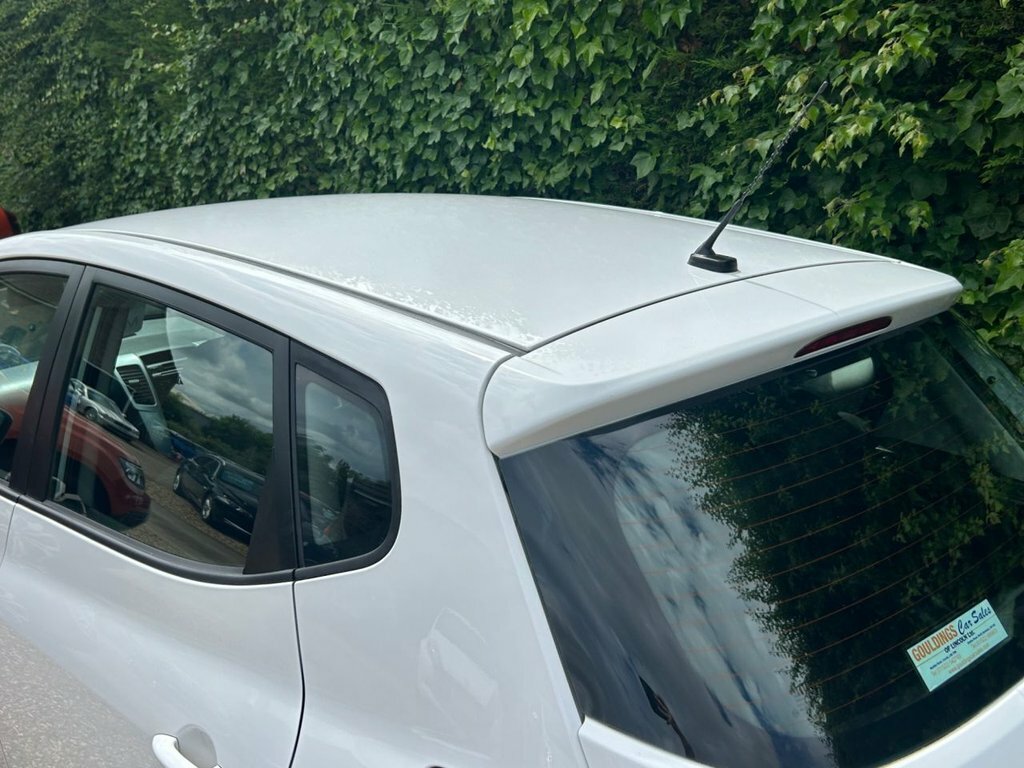 Kia Venga 1.4 Crdi Ecodynamics 2 Euro 5 Ss Silver #32