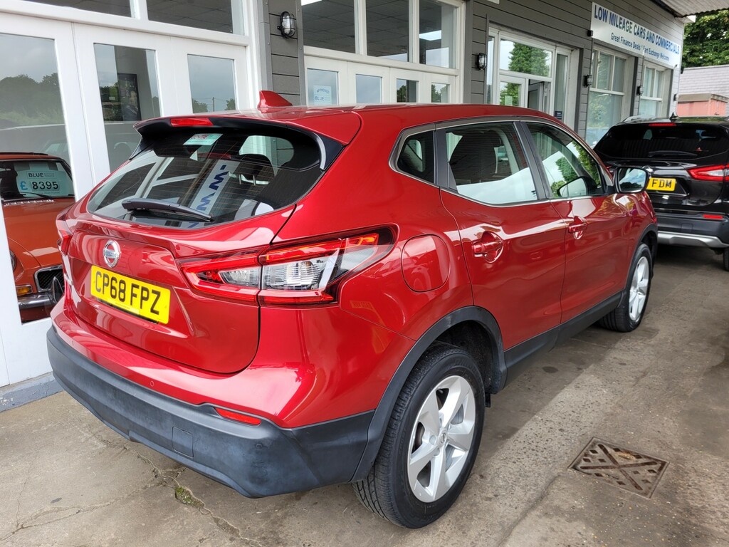 Nissan Qashqai Suv 1.5 Dci Acenta Premium 201868 CP68FPZ Red #5