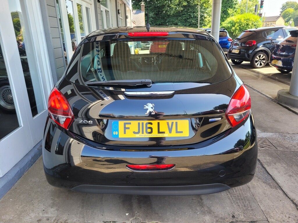Peugeot 208 1.2 Puretech Active Black #3