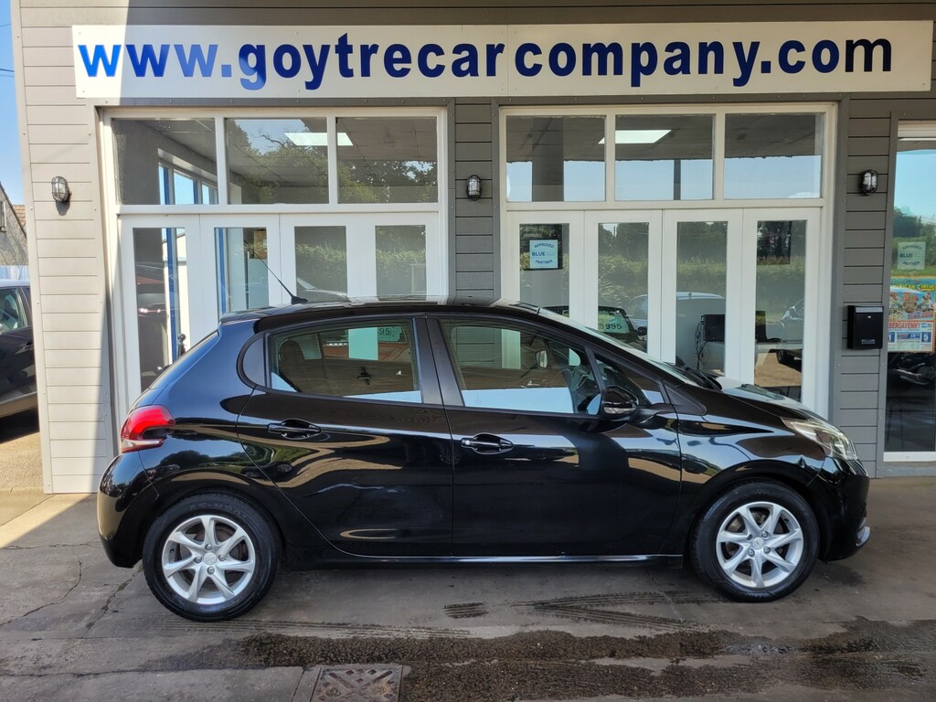 Peugeot 208 1.2 Puretech Active Black #5
