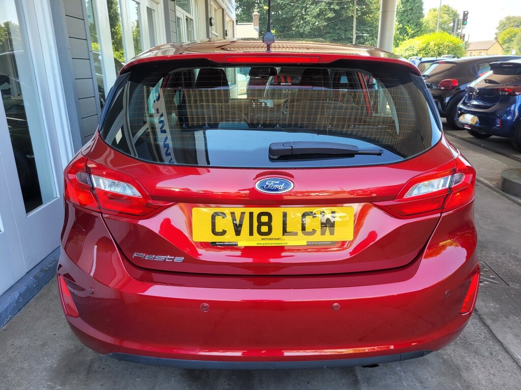 Ford Fiesta 1.1 Ti-vct Zetec Red #3