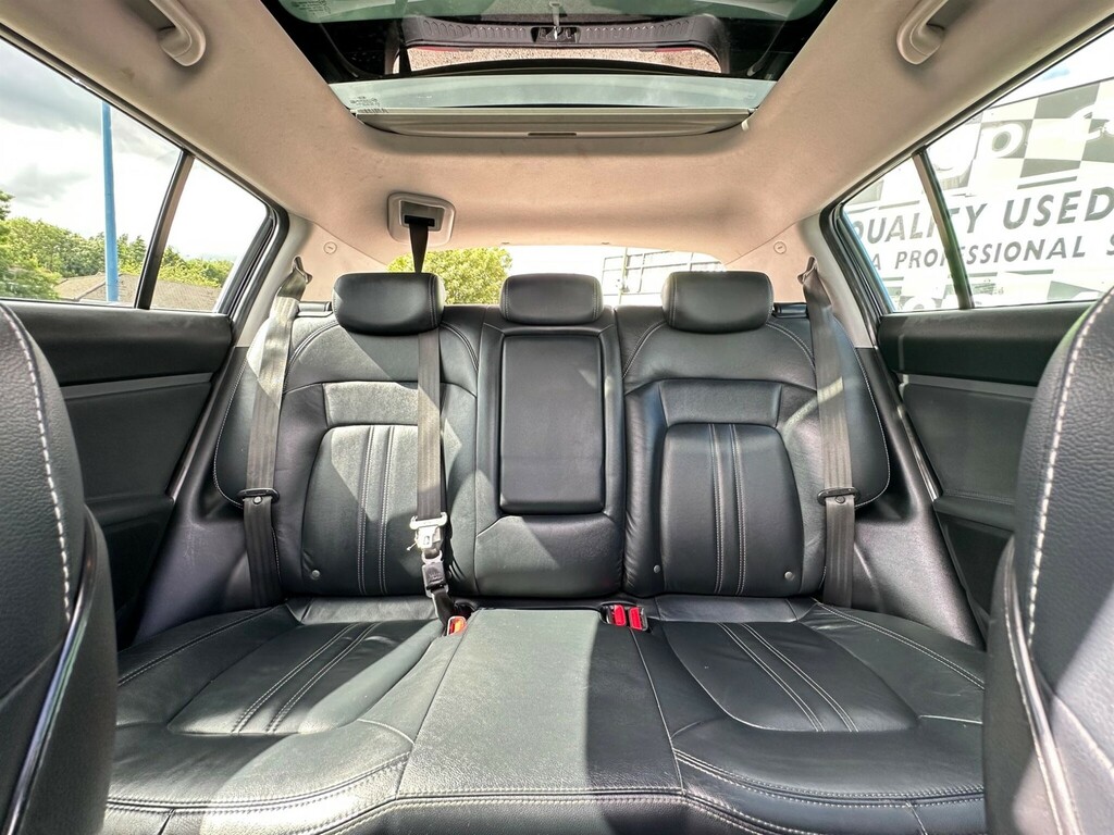 Kia Sportage 1.7 Axis White #11