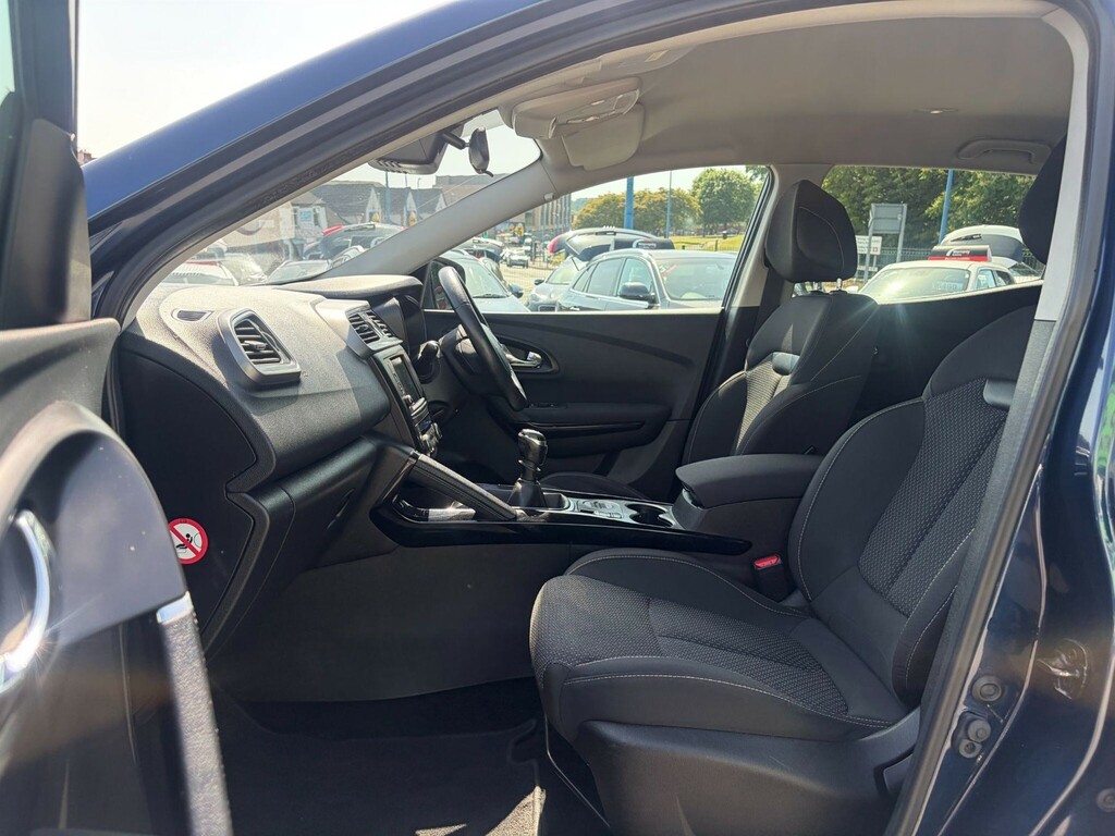 Renault Kadjar  Red #11