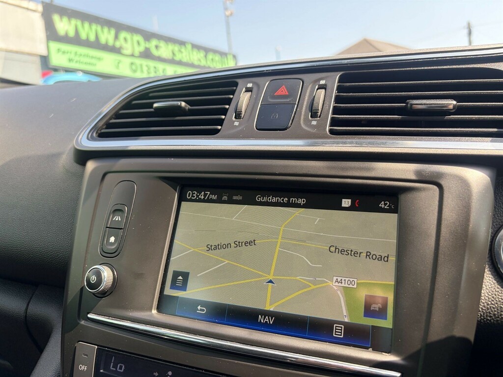 Renault Kadjar  Red #20