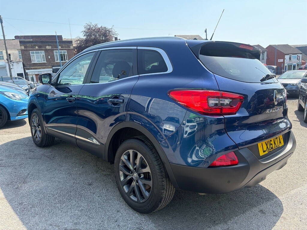 Renault Kadjar  Red #8