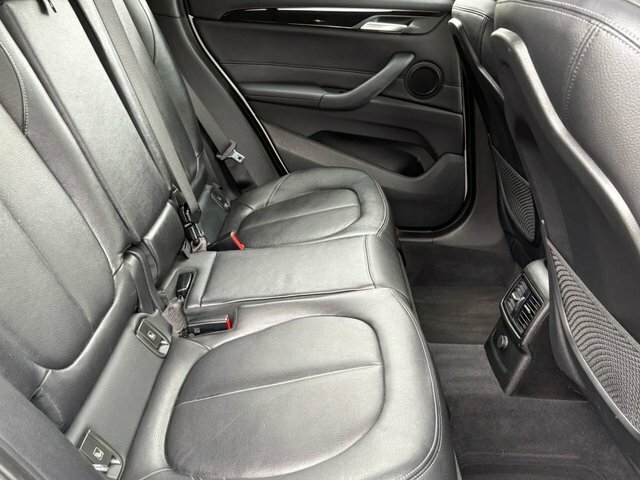 BMW X1 Xdrive 20D M Sport Step Black #16
