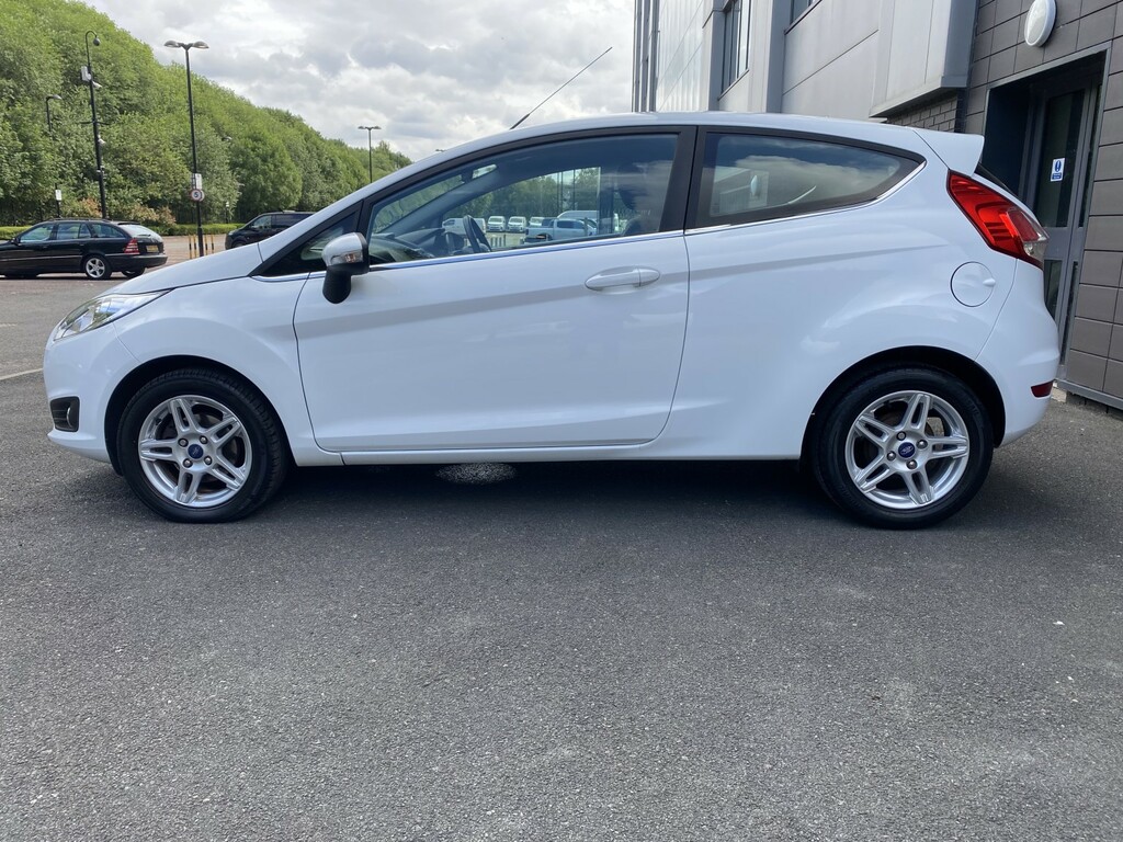 Ford Fiesta 1.25 Zetec White #5