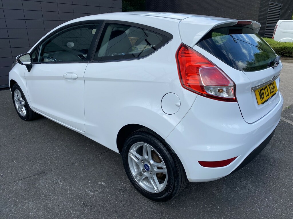 Ford Fiesta 1.25 Zetec White #6