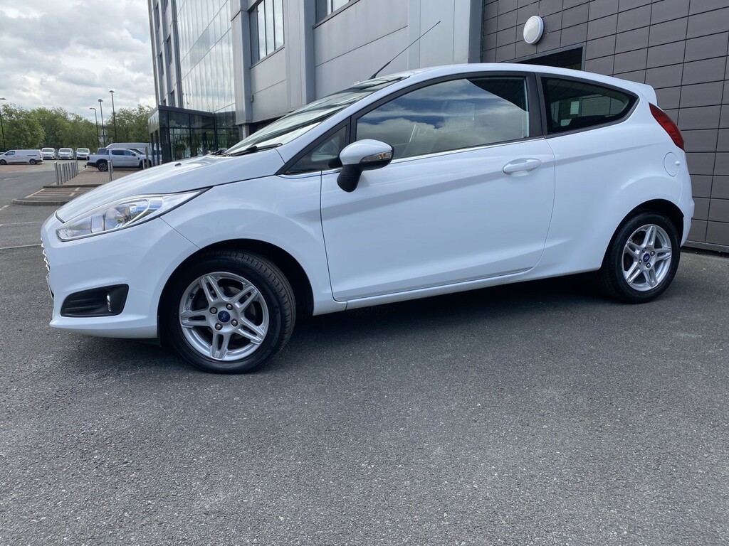 Ford Fiesta 1.25 Zetec White #2
