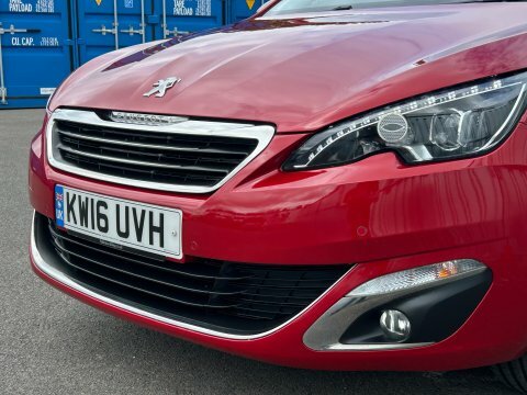 Peugeot 308 SW Puretech S S Red #3