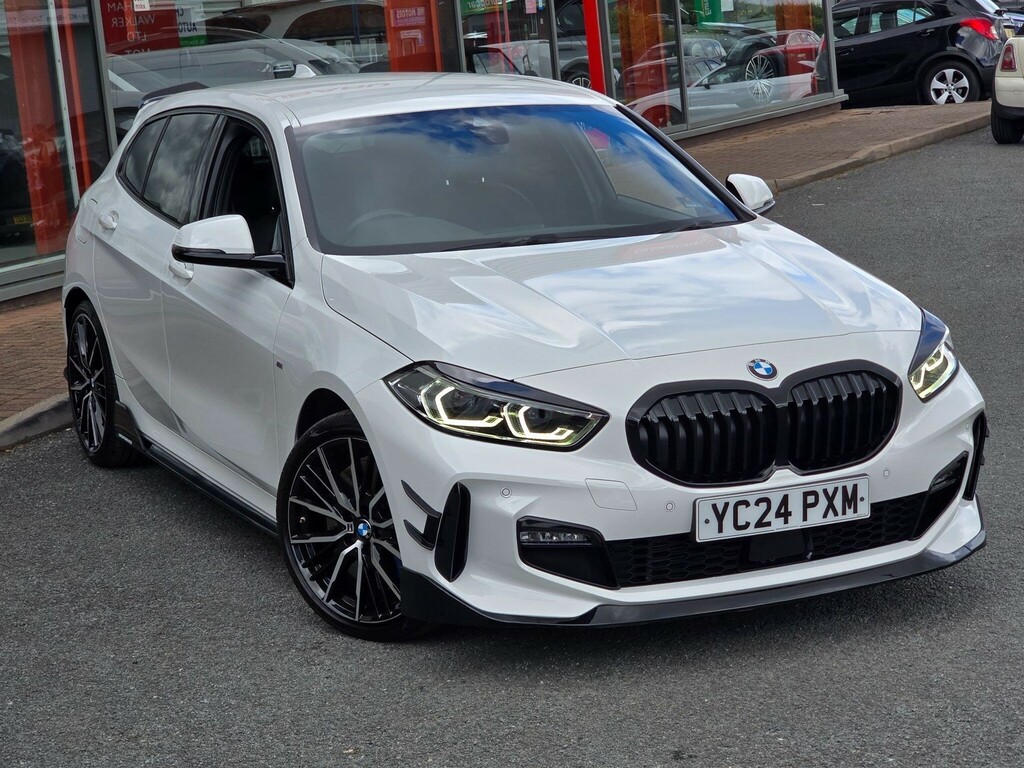 BMW 1 Series Hatchback YC24PXM White #5