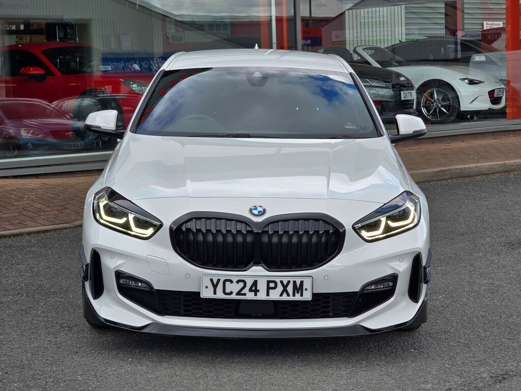 BMW 1 Series Hatchback YC24PXM White #3