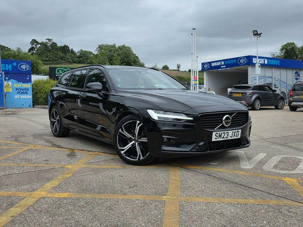 Volvo V60 2.0 B3 Mhev Plus Dct Euro 6 Ss Black