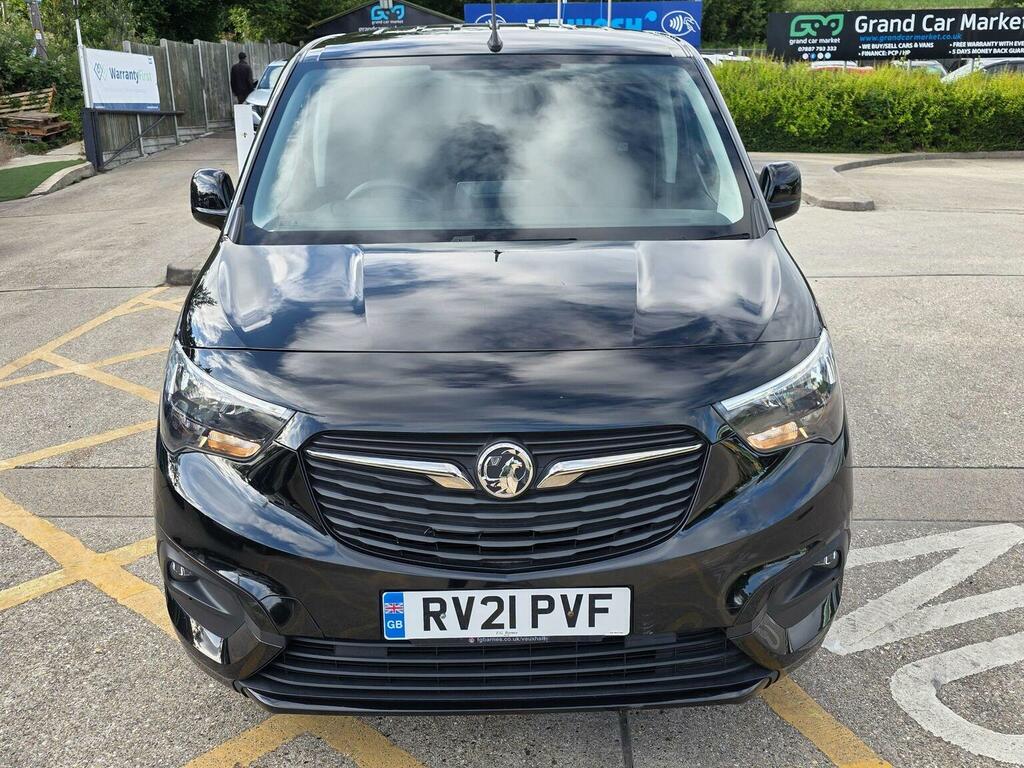 Vauxhall Combo 1.5 Turbo D 2300 Sportive L1 H1 Euro 6 Black #4