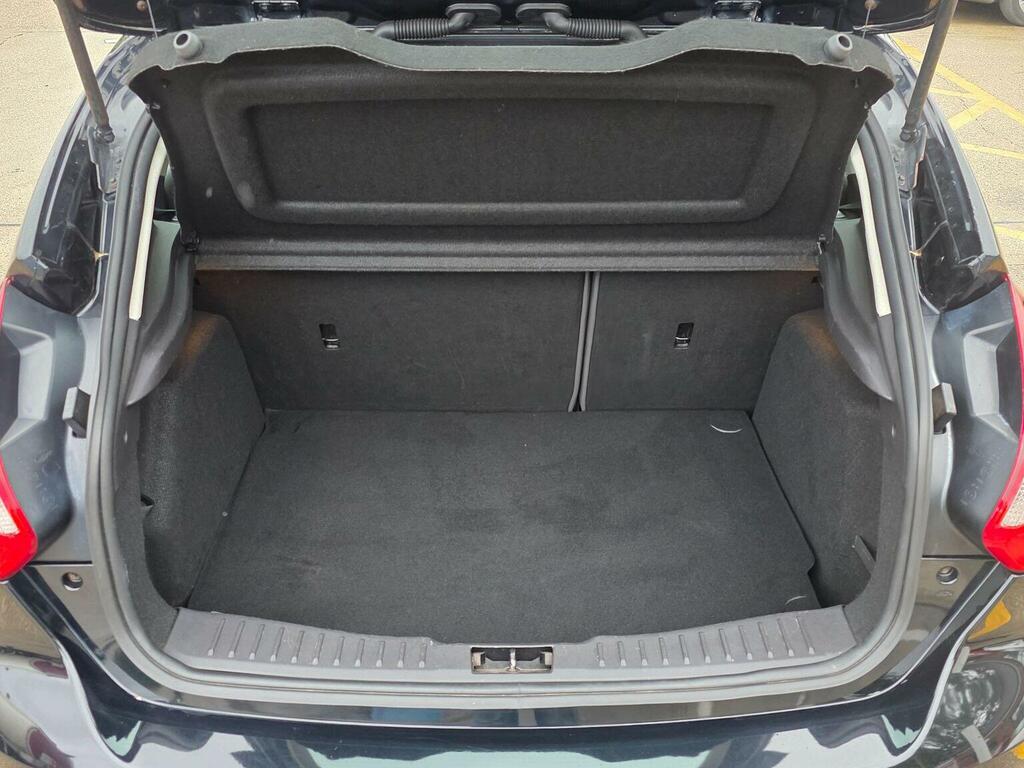 Ford Focus Hatchback Silver #57