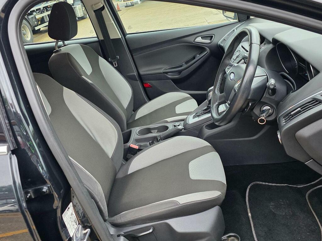 Ford Focus Hatchback Silver #22