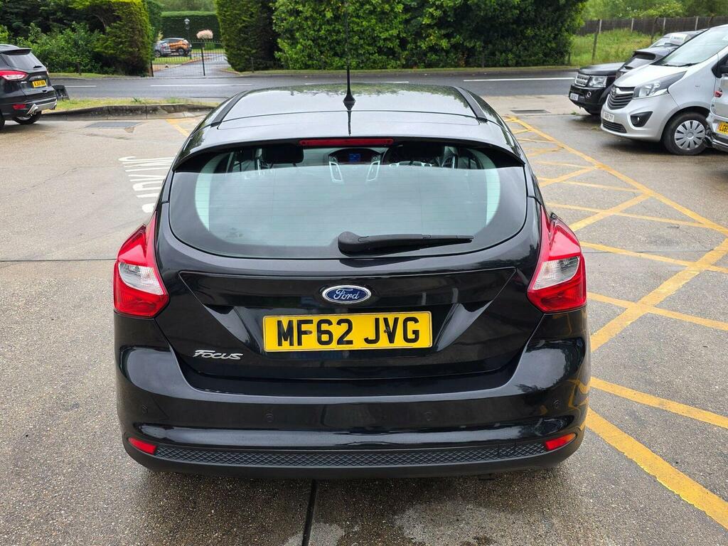 Ford Focus Hatchback Silver #10