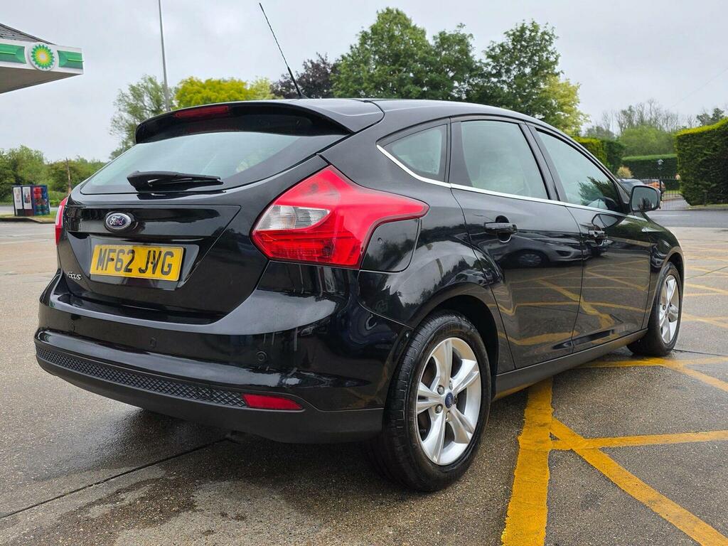 Ford Focus Hatchback Silver #79