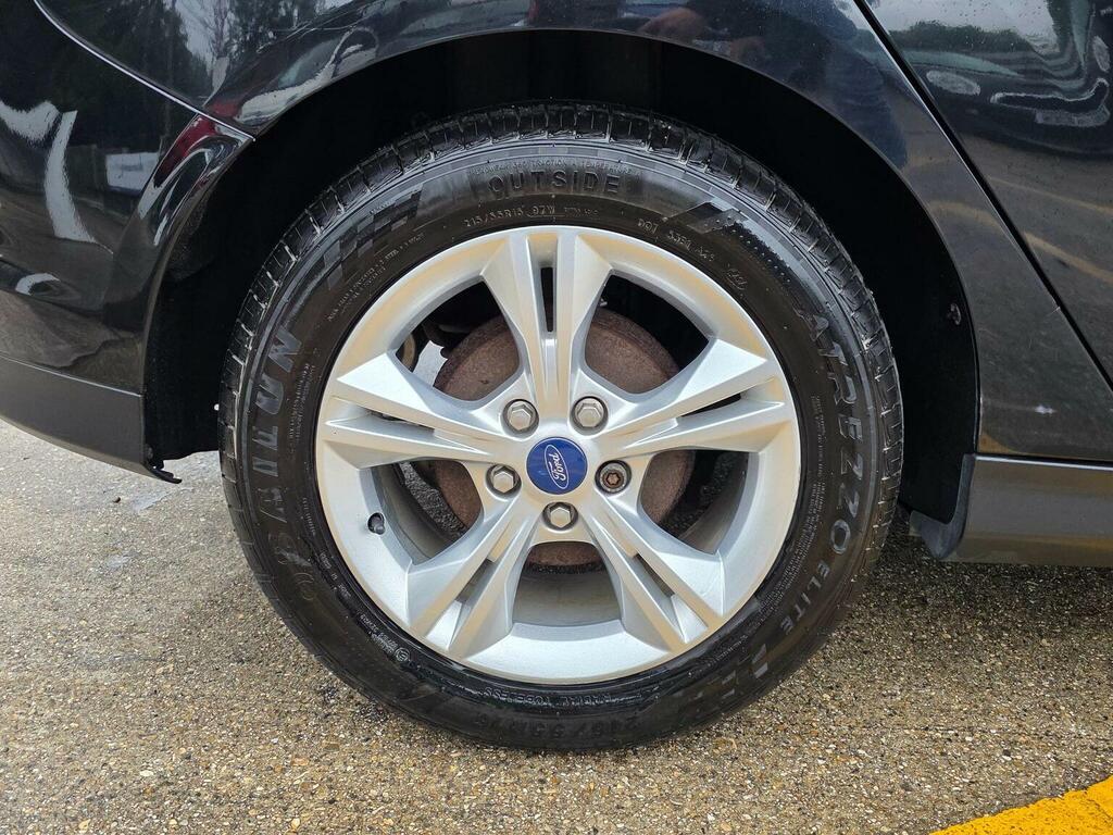 Ford Focus Hatchback Silver #45
