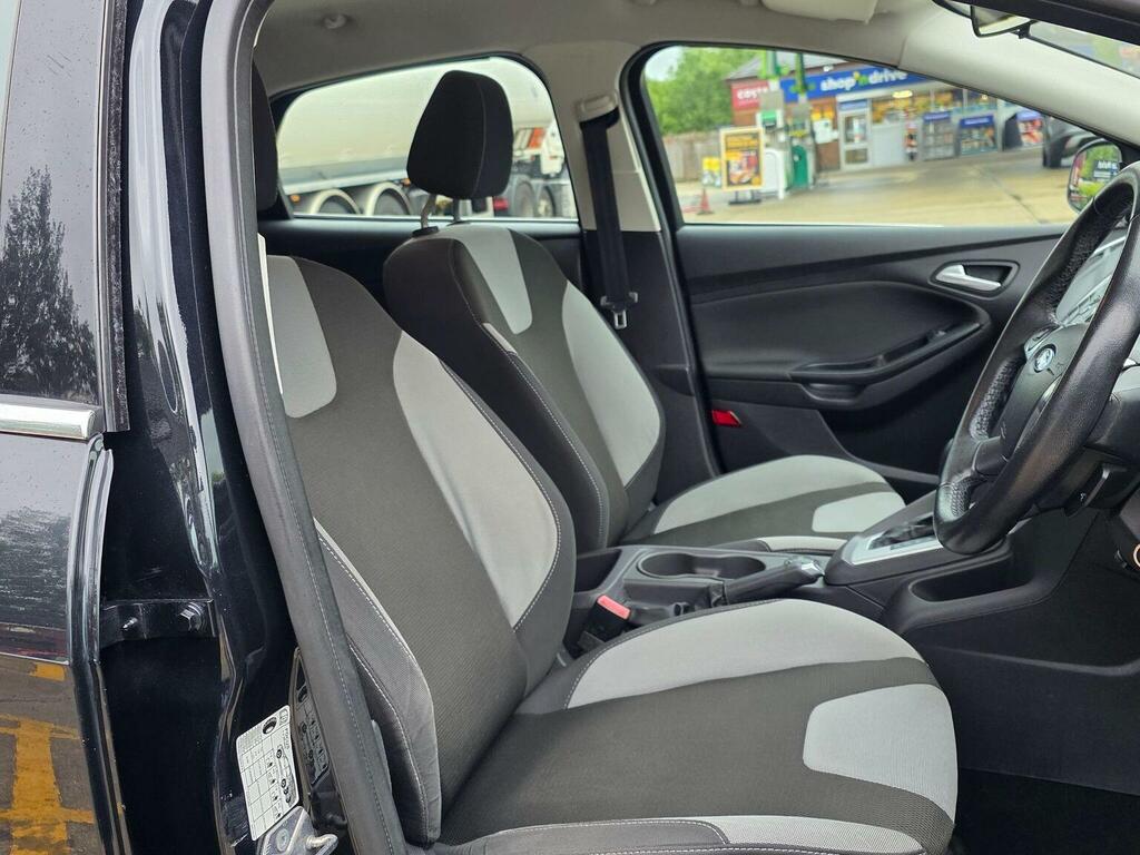Ford Focus Hatchback Silver #86