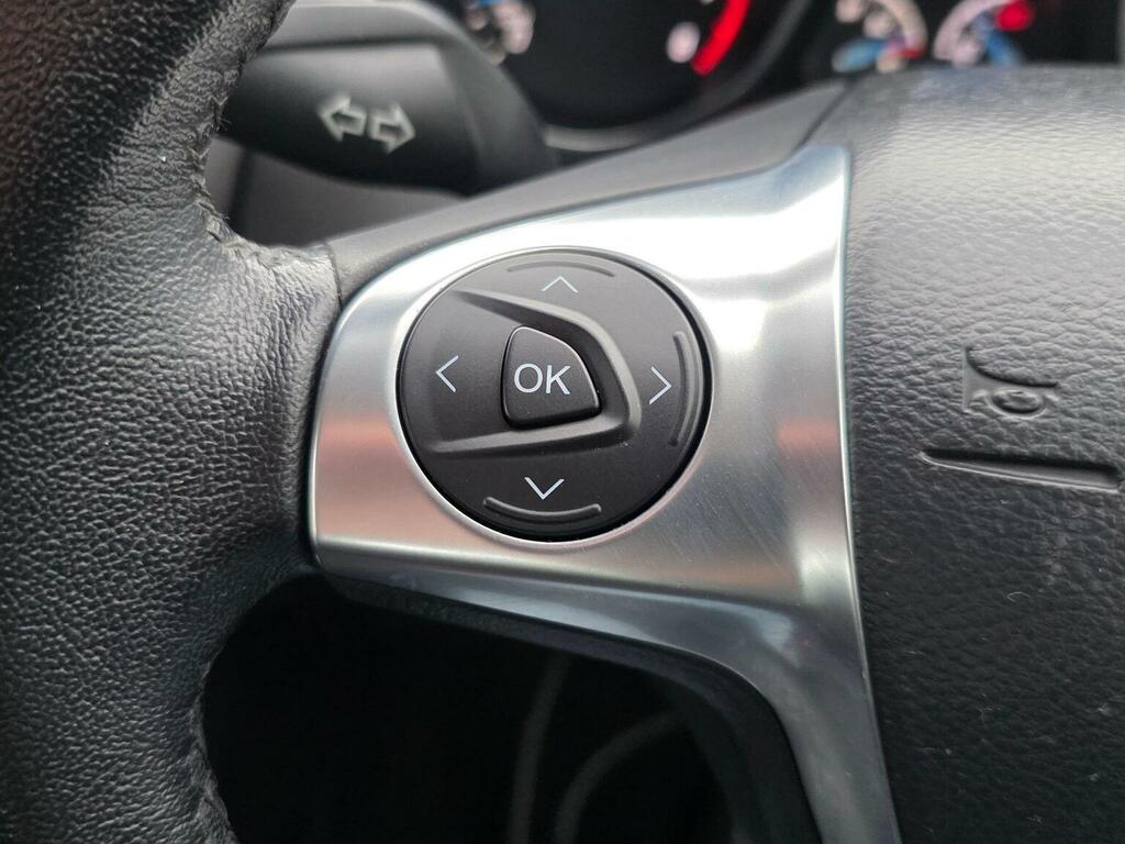 Ford Focus Hatchback Silver #100