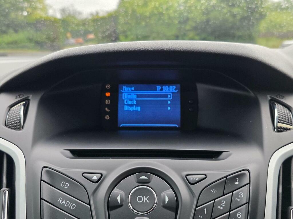 Ford Focus Hatchback Silver #116