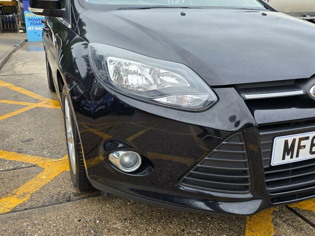 Ford Focus Hatchback Silver #129
