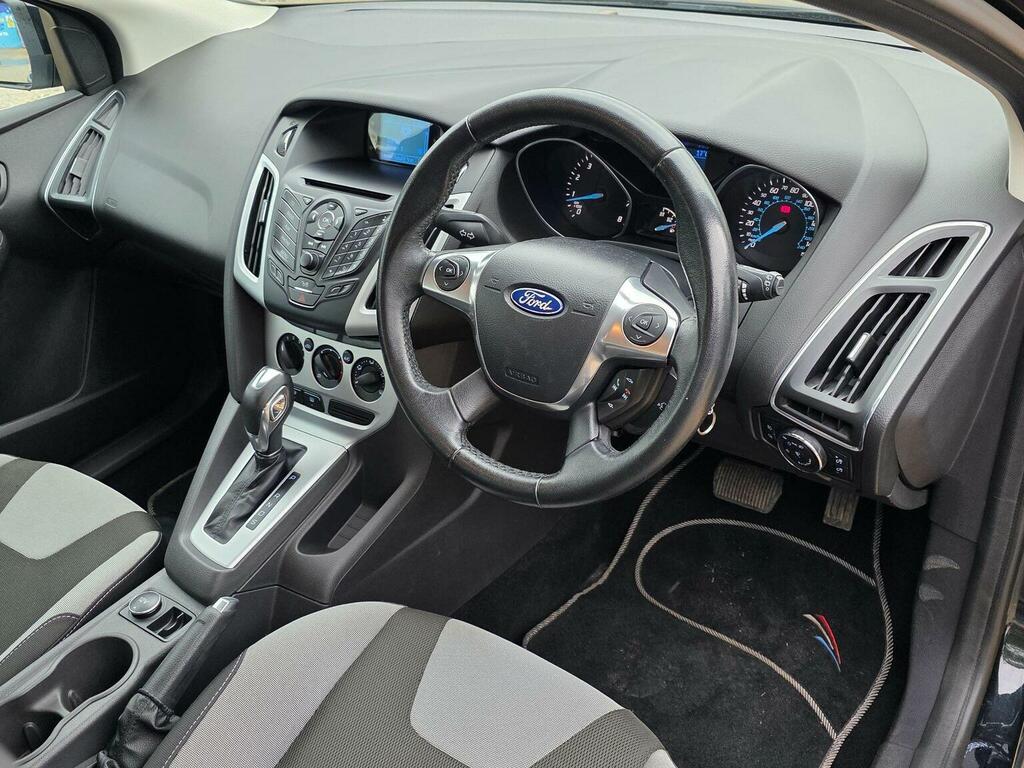 Ford Focus Hatchback Silver #59