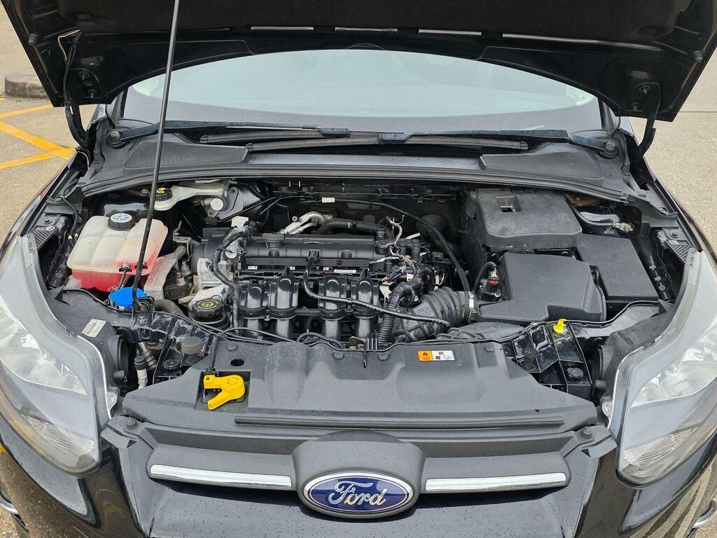 Ford Focus Hatchback Silver #41