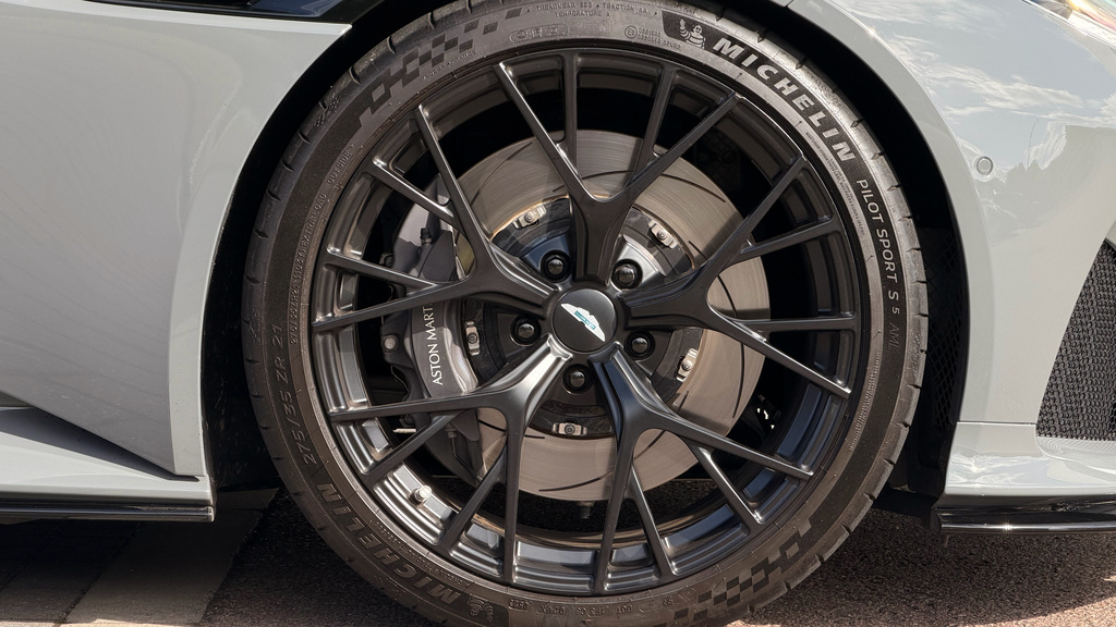 Aston Martin DB12 4.0L V8 Coupe Grey #4