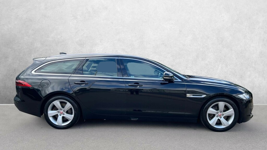Jaguar XF Portfolio Black #5