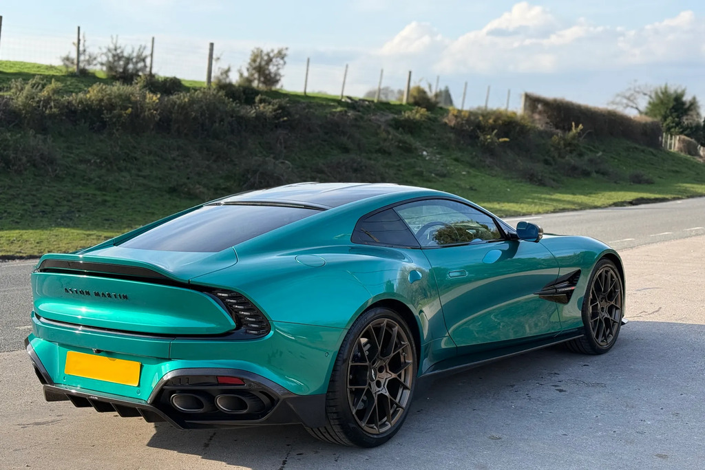 Aston Martin Vanquish V12 Coupe Green #2