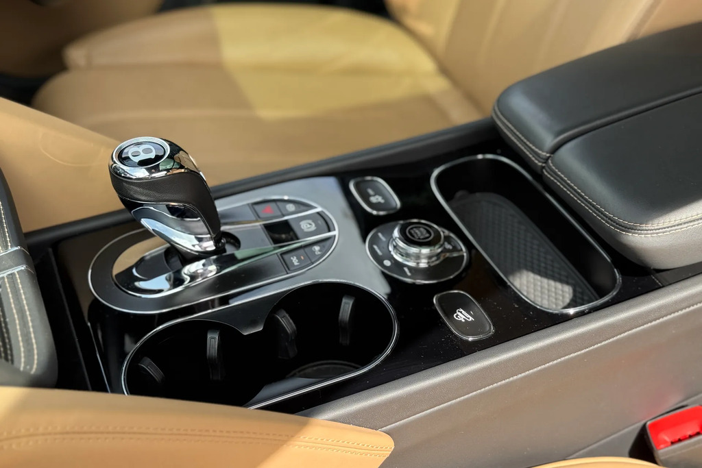Bentley Bentayga 4.0 V8 Black #3