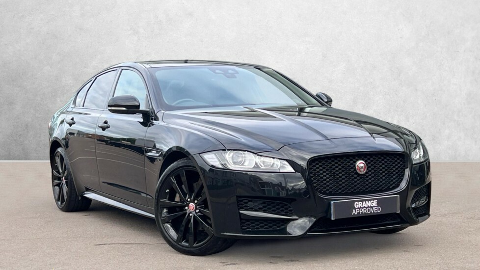 Jaguar XF R-sport Black