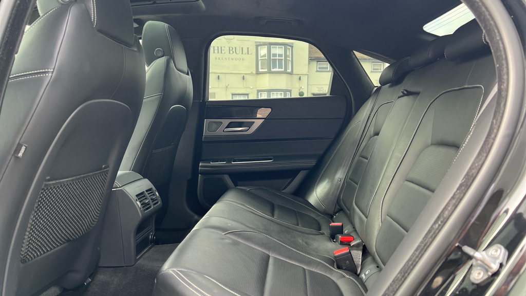 Jaguar XF R-sport Black #4