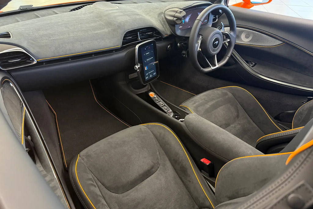 McLaren Artura Spider HF25PZY Orange #2