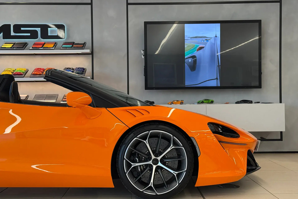 McLaren Artura V6 Phev 700 Ssg RJ25DKK Red #19