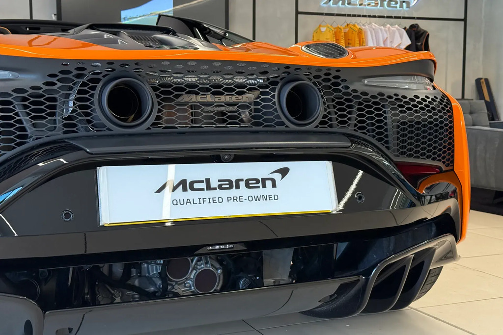 McLaren Artura V6 Phev 700 Ssg RJ25DKK Red #15